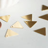 Breloque triangle 1 trou laiton brut 14mm, creation bijoux géométriques x10 G8837