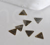 Cabochons triangle cuivre 2 trous,fourniture créative, breloque laiton,Sans nickel, breloque cuivre, triangle,création bijoux, les 10,9mm