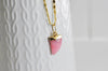 Pendentif corne jade rose corail,pendentif bijoux, pendentif pierre, jade naturelle, pendentif jade,21mm, x1, G0345