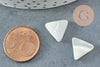 Perle triangle nacre blanche naturelle doré,pendentif triangle nacre,coquillage blanc, bijou nacre 12mm, x10 G2186