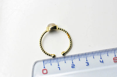 bague réglable torsadée laiton doré cabochon pierre naturelle, bague fine à offrir, bijoux cadeau à offrir, 20mm, x1 G4238