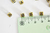 perle carré Lettre Alphabet plastique doré, plastique lettre,création bracelet mots,6mm, les 10 grammes, X1 G2097